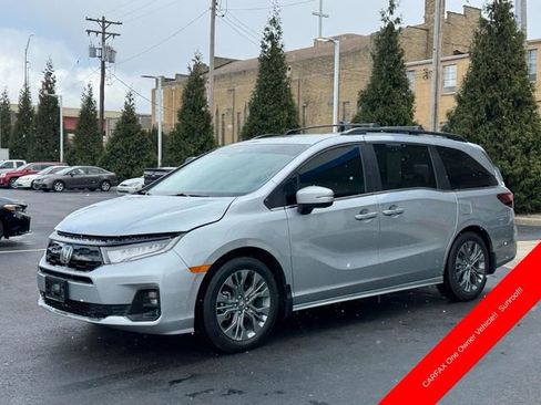 Used 2025 Honda Odyssey Touring image 7
