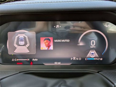 New 2026 Jeep Cherokee Overland w/ Advanced Pro Tech Group AWD/4WD image 30