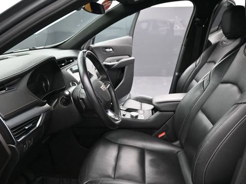 Used 2023 Cadillac XT4 Premium Luxury image 31