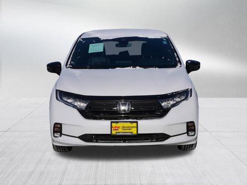 Used 2024 Honda Odyssey Sport image 2