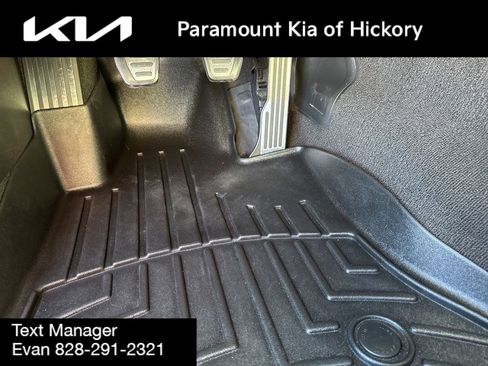 Used 2016 Chevrolet Corvette Z06 w/ 2LZ Preferred Equipment Group image 17