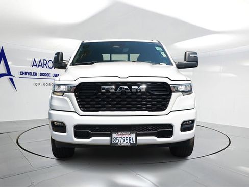 Used 2025 RAM 1500 Big Horn AWD/4WD image 4