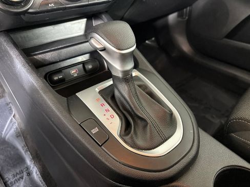 Used 2024 Kia Forte LXS FWD image 18