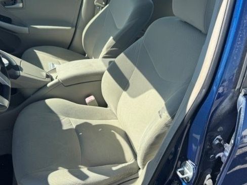 Used 2011 Toyota Prius Three image 9