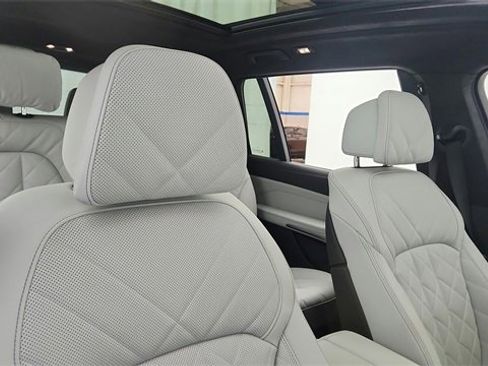 Used 2026 BMW X7 xDrive40i image 45