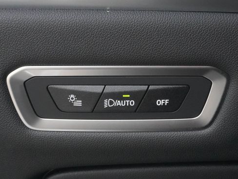 Certified 2025 BMW X7 M60i AWD/4WD image 16