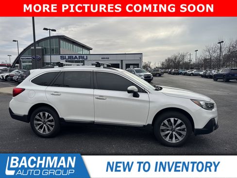 Used 2019 Subaru Outback 2.5i Touring w/ Popular Package #3A image 2