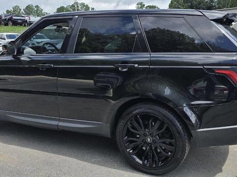 Used 2014 Land Rover Range Rover Sport HSE image 8