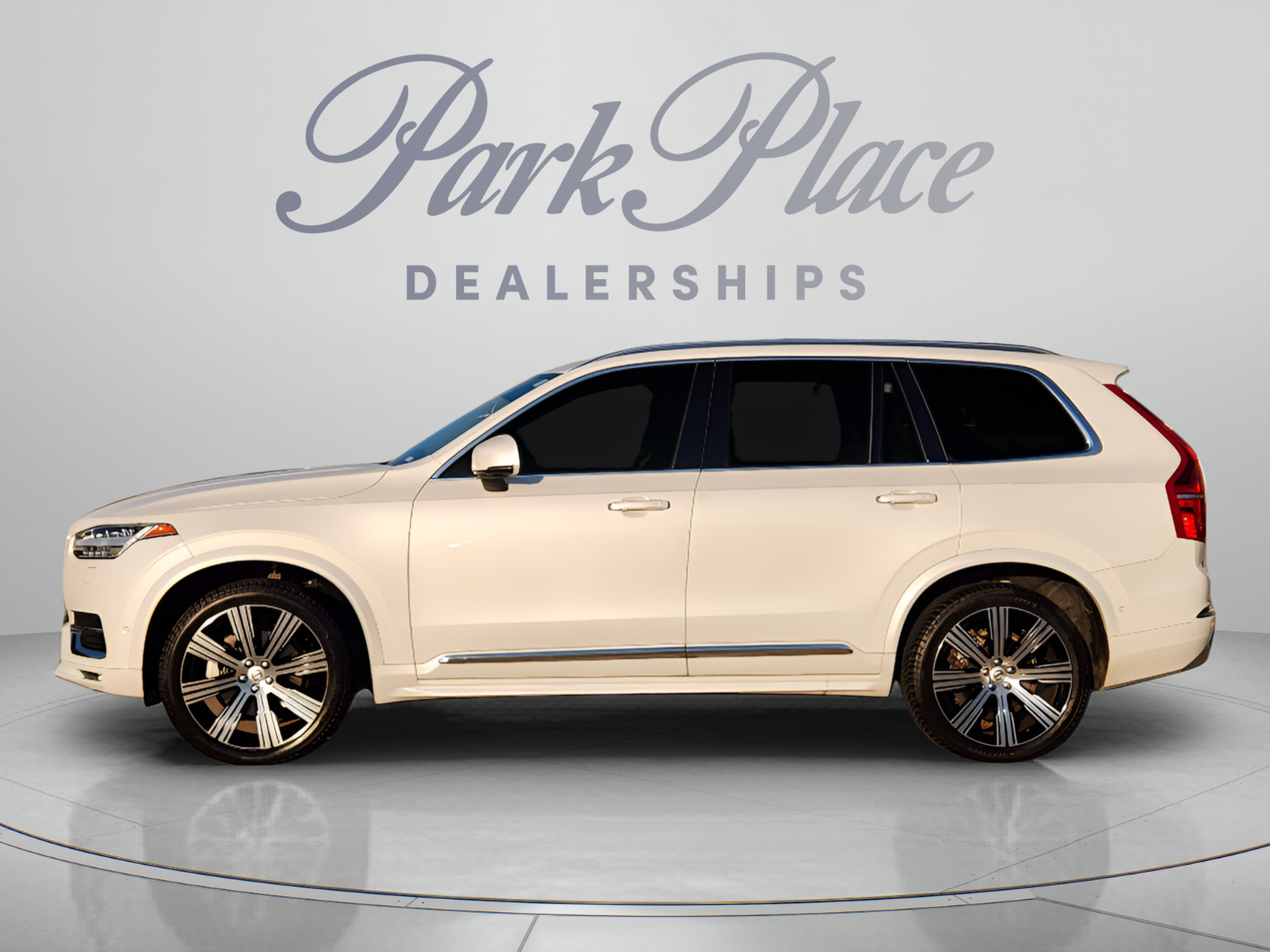 Used 2022 Volvo XC90 T6 Inscription AWD/4WD image 2