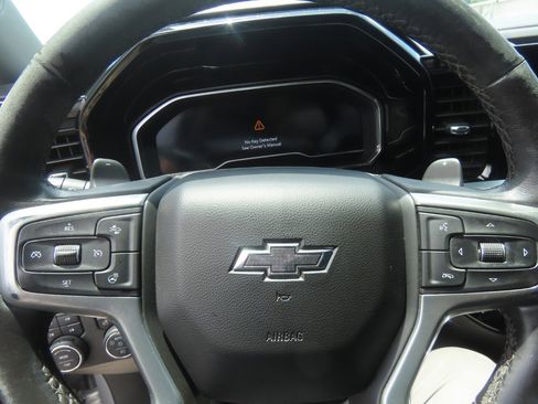 Used 2022 Chevrolet Silverado 1500 RST AWD/4WD image 23