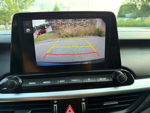 Certified 2024 Kia Forte LXS w/ LXS Technology Package FWD image 22