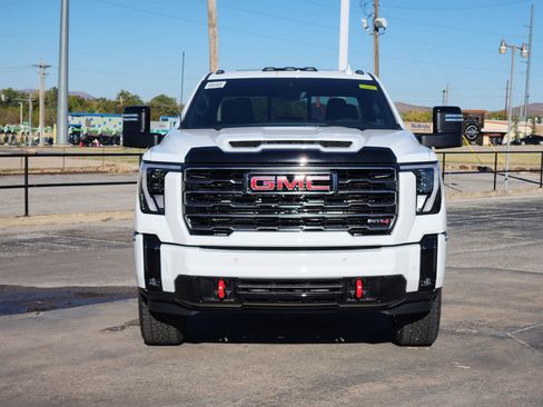 New 2026 GMC Sierra 2500 AT4 w/ AT4 Premium Plus Package image 6