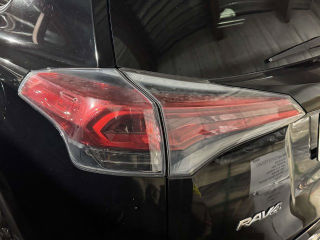 Used 2016 Toyota RAV4 Limited w/ Advanced Technology Package AWD/4WD image 6