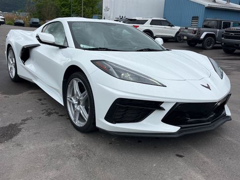 Used 2022 Chevrolet Corvette Stingray Preferred Cpe w/ Battery Protection Package RWD image 7