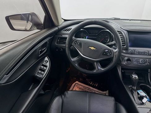 Used 2017 Chevrolet Impala LT image 24