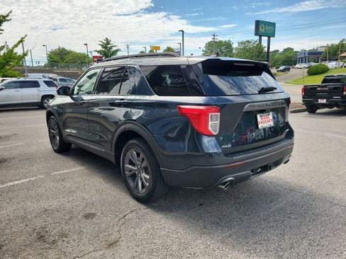Used 2023 Ford Explorer XLT w/ Equipment Group 202A AWD/4WD image 27