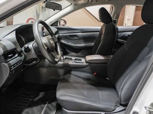 Used 2024 Nissan Sentra S image 4