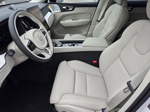 New 2026 Volvo XC60 T8 Ultra w/ Climate Package AWD/4WD image 10