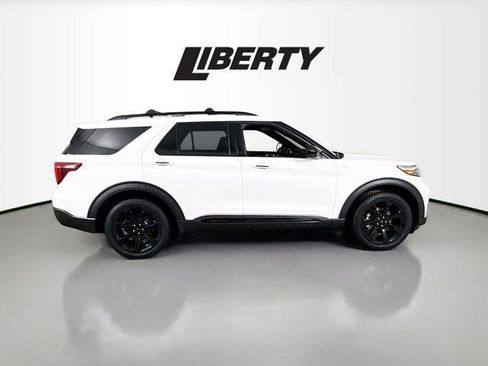 Certified 2023 Ford Explorer ST-Line w/ Class IV Trailer Tow Package image 8