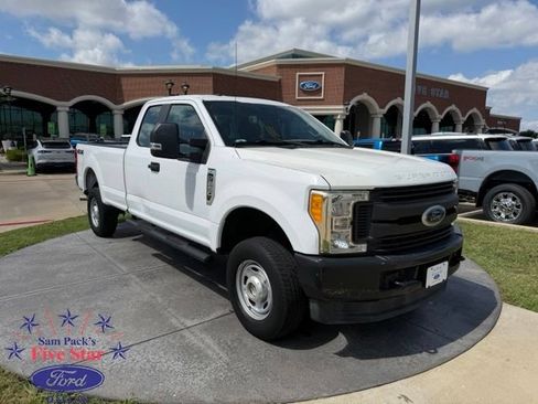 Used 2017 Ford F250 XL w/ Power Equipment Group AWD/4WD image 1
