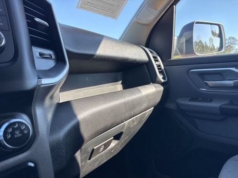 Used 2020 RAM 1500 Big Horn AWD/4WD image 26