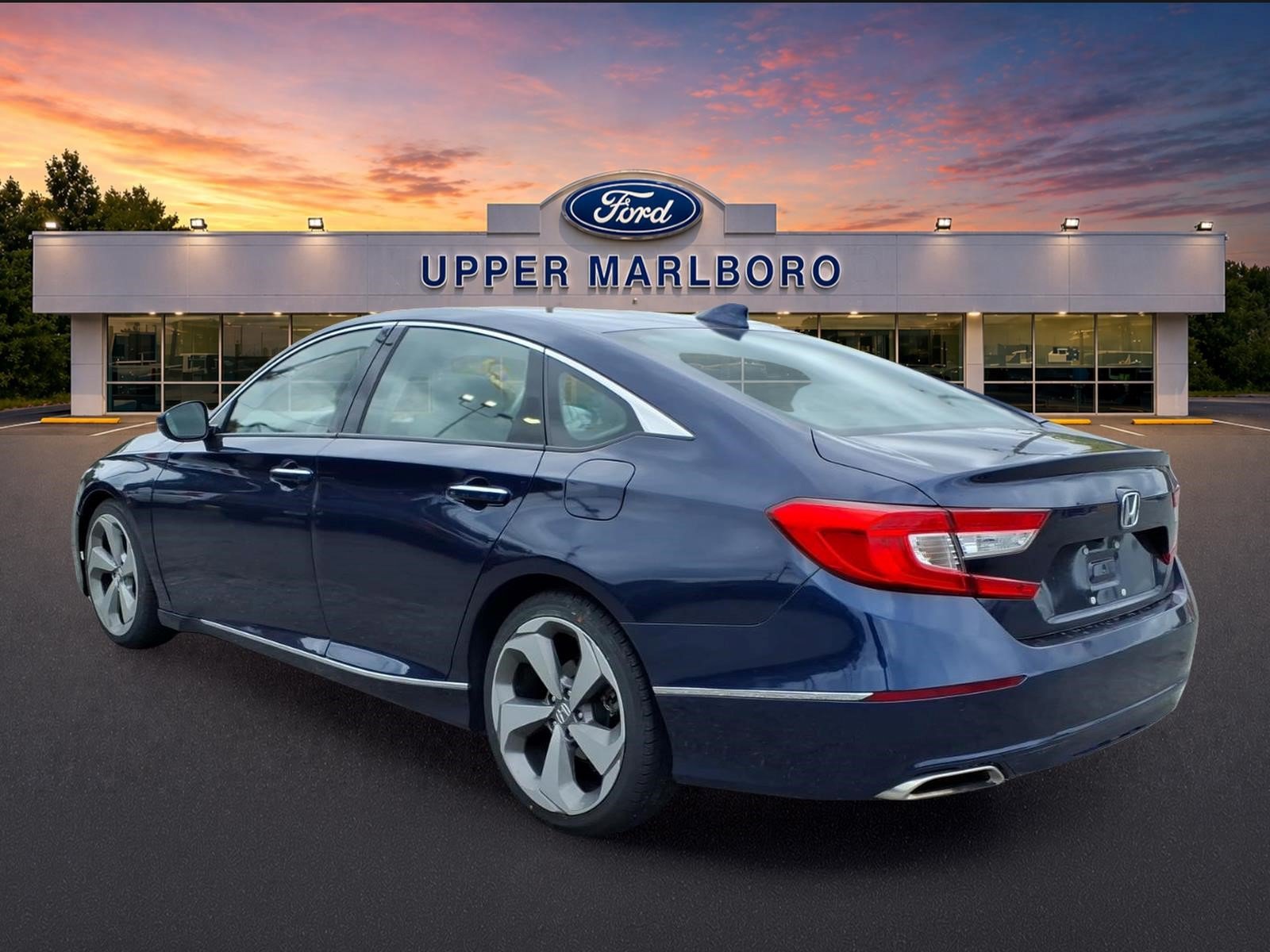 Used 2018 Honda Accord Touring image 6