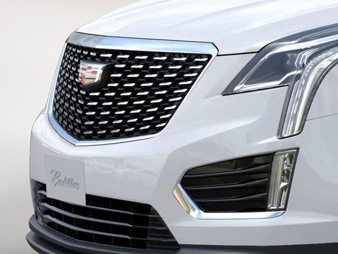 New 2026 Cadillac XT5 Luxury image 14
