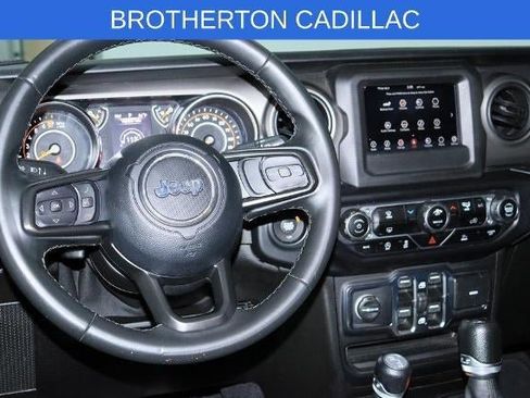 Used 2022 Jeep Gladiator Sport image 19