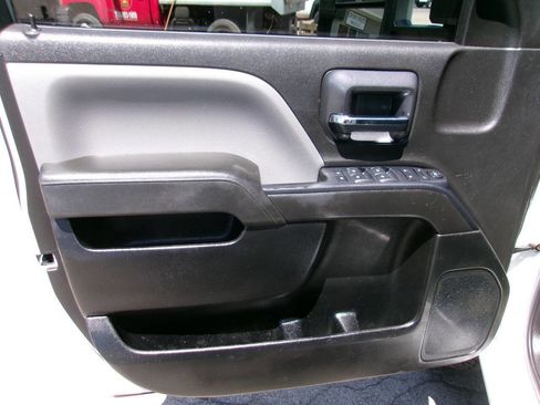 Used 2016 Chevrolet Silverado 2500 W/T w/ Snow Plow Prep Package AWD/4WD image 14