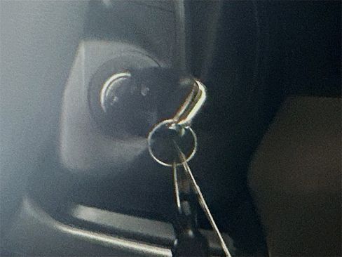 Used 2022 Ford F350 XLT w/ XLT Premium Package image 27