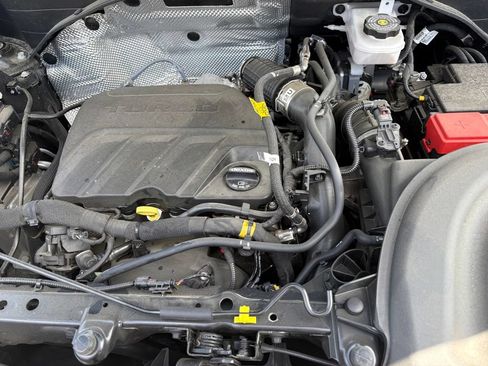 Used 2024 Buick Encore GX Preferred w/ Comfort Package FWD image 24