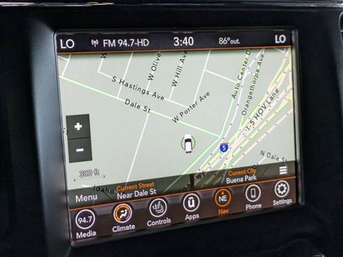 Used 2018 Jeep Grand Cherokee Limited image 15