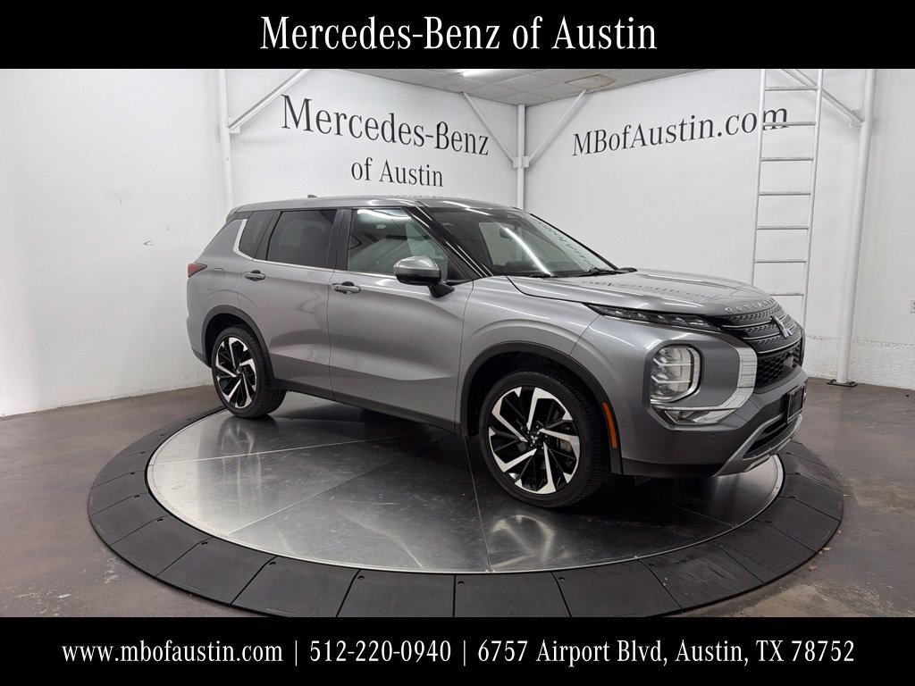 Used 2022 Mitsubishi Outlander SE FWD image 1