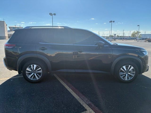 Certified 2024 Nissan Pathfinder SL FWD image 7