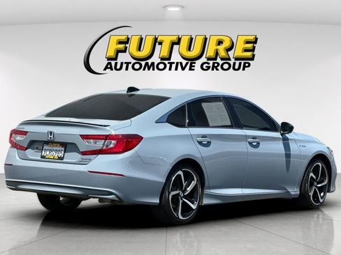 Used 2022 Honda Accord Sport image 4