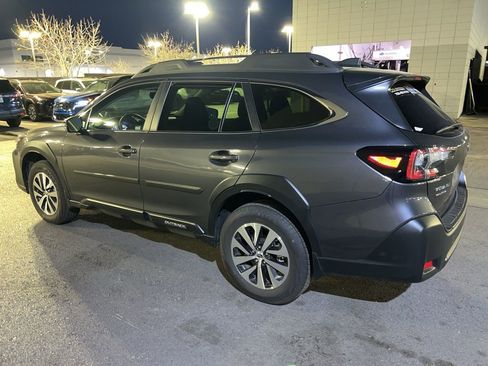 Certified 2025 Subaru Outback Premium w/ Popular Package #1A image 7