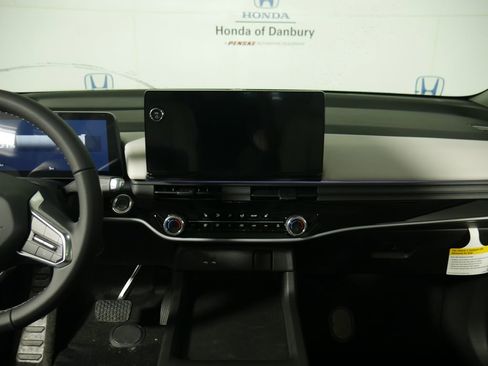 New 2025 Honda Prologue Touring image 13