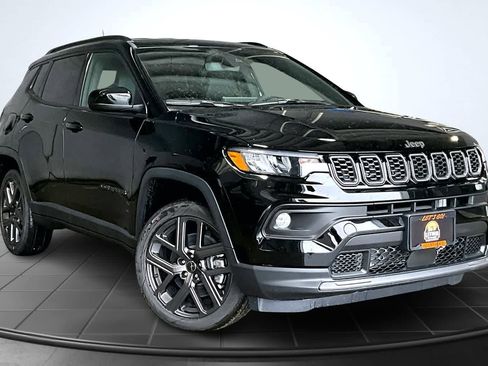 New 2026 Jeep Compass Latitude AWD/4WD image 22