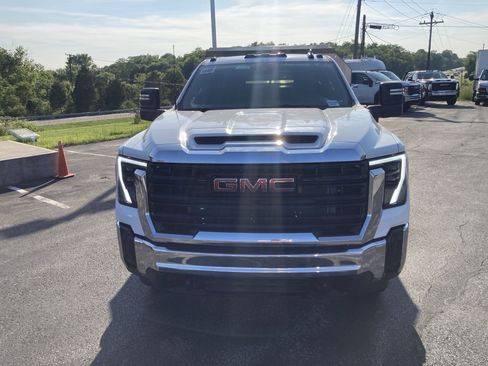 New 2025 GMC Sierra 3500 Pro w/ Convenience Package image 51