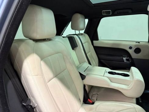 Used 2019 Land Rover Range Rover Sport HSE AWD/4WD image 30