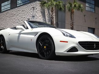 Used 2015 Ferrari California T RWD video 1