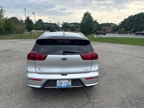 Used 2019 Kia Niro LX FWD image 4