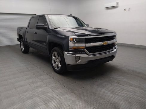 Used 2018 Chevrolet Silverado 1500 LT w/ Texas Edition RWD image 13
