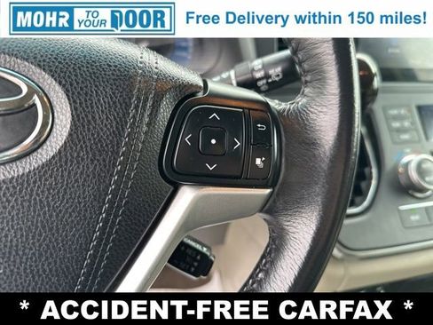 Used 2017 Toyota Sienna XLE Premium image 14