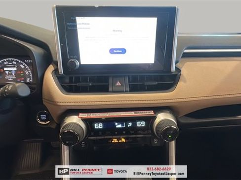 New 2025 Toyota RAV4 XLE image 14