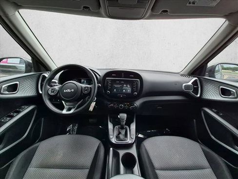 Used 2021 Kia Soul LX FWD image 16