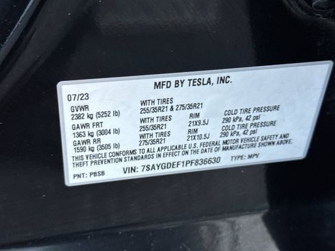 Used 2023 Tesla Model Y Performance image 28