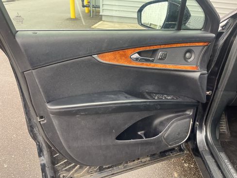 Used 2019 Lincoln Nautilus Reserve image 21