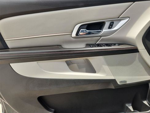 Used 2014 GMC Terrain SLE FWD image 18