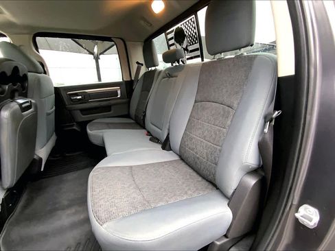 Used 2019 RAM 1500 Big Horn w/ Rambox Value Package image 18